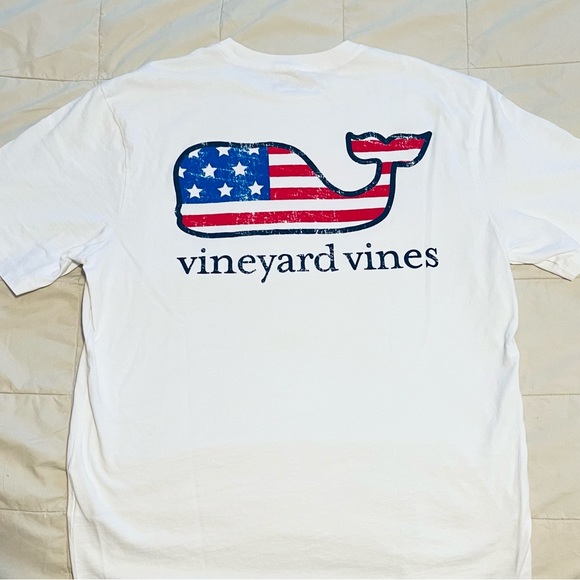 Vineyard Vines Flag Whale Short Sleeve Pocket Tee - Men’s Small - Picture 4 of 8